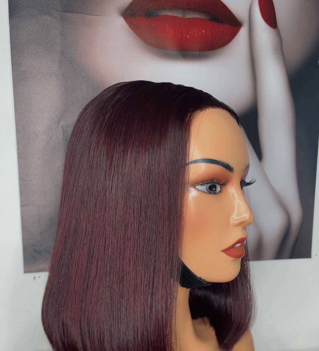 Cheveux lisses courts Bordeaux