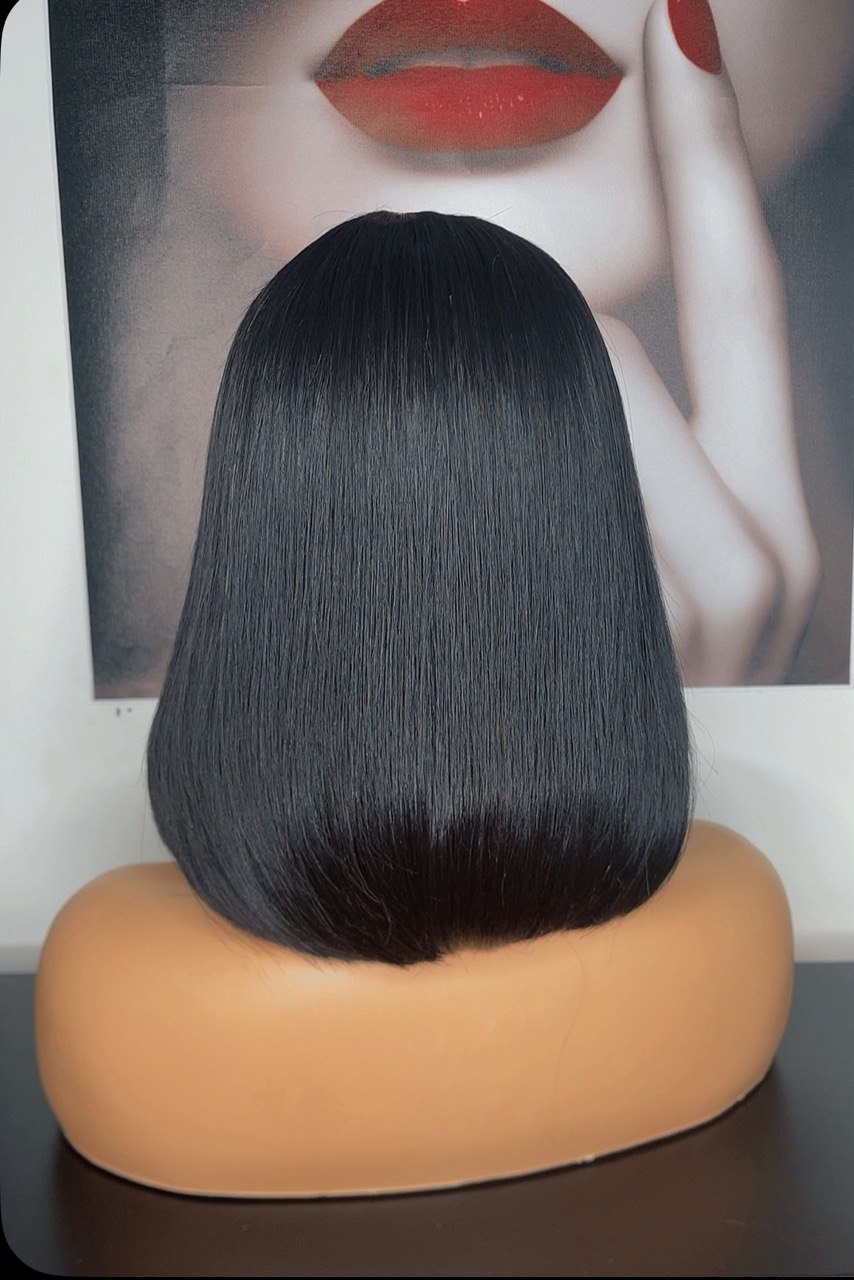 Short straight hair