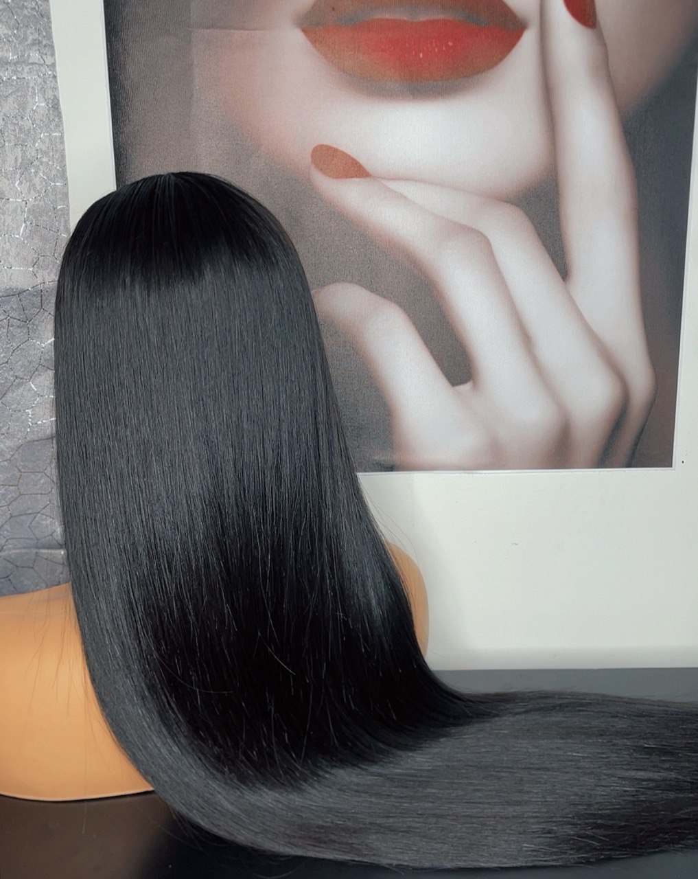 Cheveux lisses longs noirs 30"
