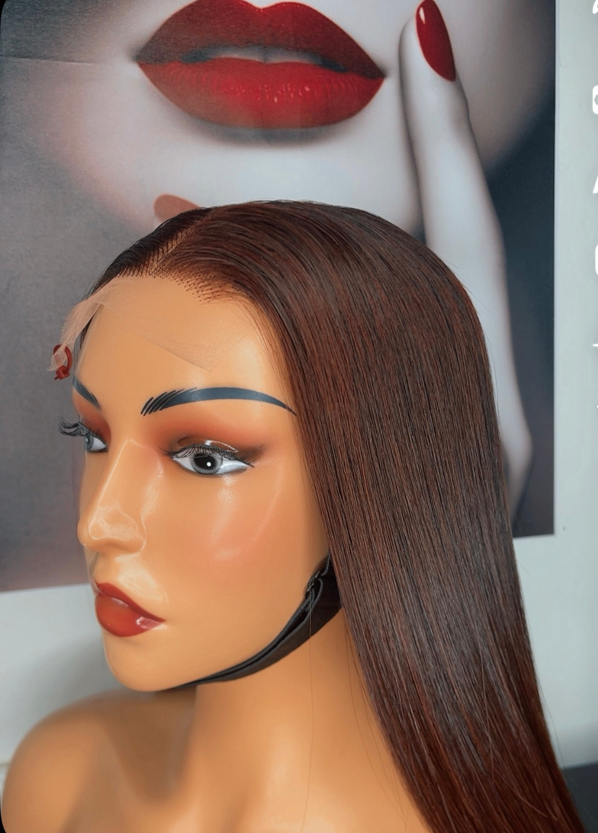 Cheveux lisses court marron chocolat