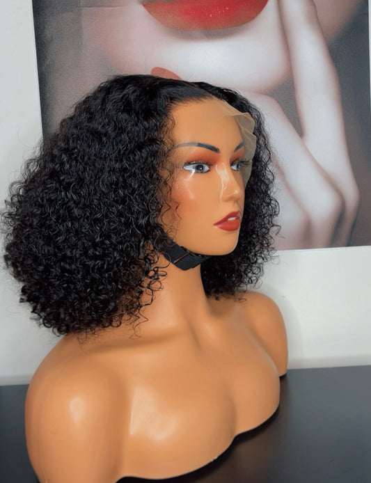 Pixie Curly court noir (avec frontale)